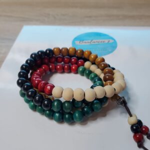 Japamalas en piedras naturales o semillas de madera